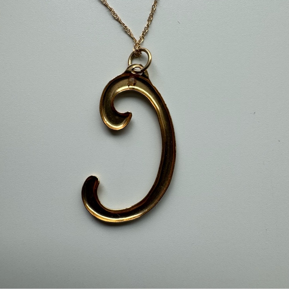 Alphabet Cursive/Script Gold Letter C Necklace - image 5